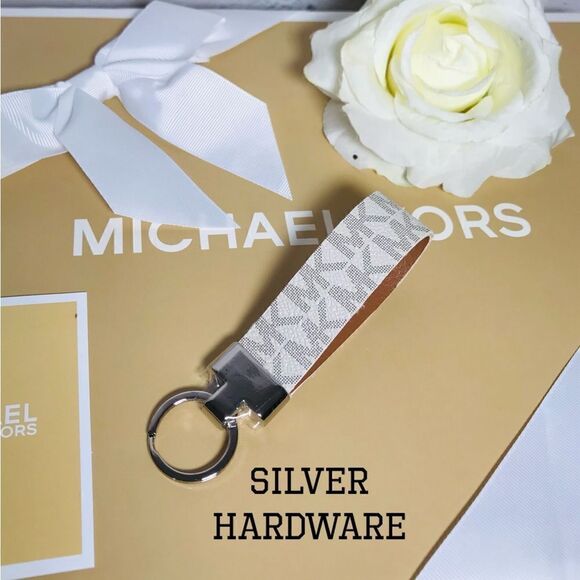 Michael kors KEYCHAIN HOLDER SILVERTONE HARDWARE - Picture 1 of 6